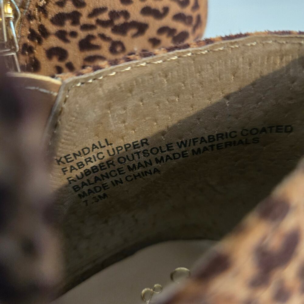 Crown & Ivy Flaunting  Bold leopard print  Kendall Booties - Picture 4 of 10